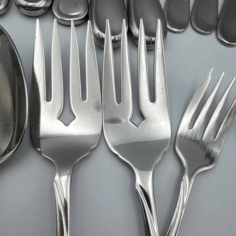 76 pcs Oneida USA Stainless Steel Flatware Serving Set FLIGHT RELIANCE